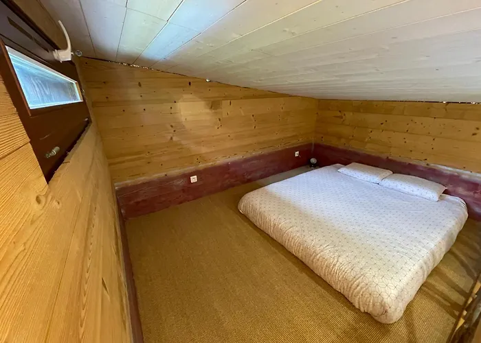 Апартаменты La Tiny House De Chaparon